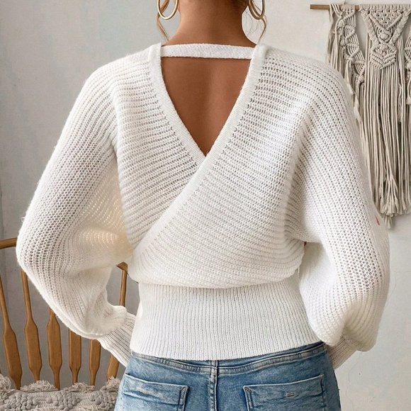 White Casual Women's Heart Embroidery Batwing Sleeve Wrap Sweater - Picture 3 of 5